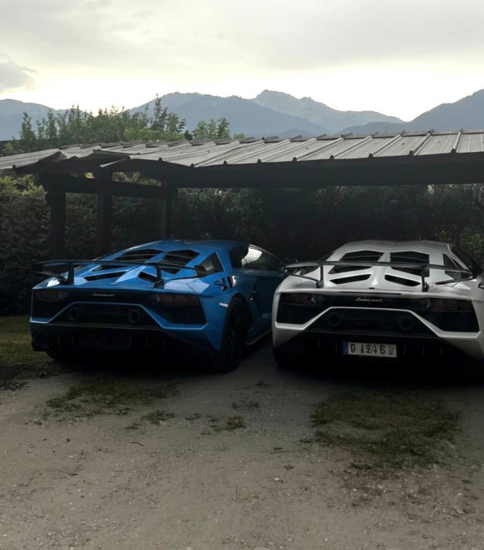 Duo Aventador